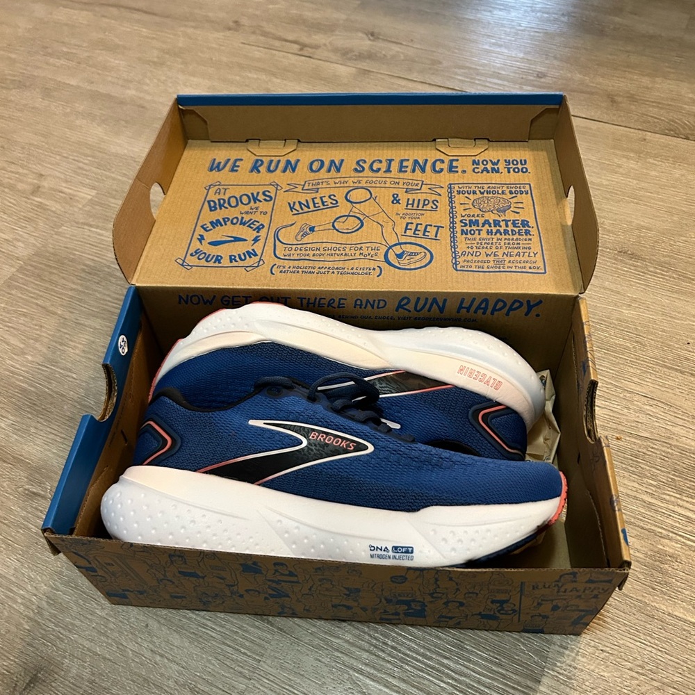 Brooks Women’s Size 7.5 Navy and White Athletic Shoes New in Box - Picture 6 of 7